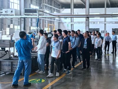 技術(shù)交流促發(fā)展，專家蒞臨共探新能源電驅(qū)動(dòng)新篇章——記新能源電驅(qū)動(dòng)行業(yè)專家一行到訪人本蕪湖園區(qū)